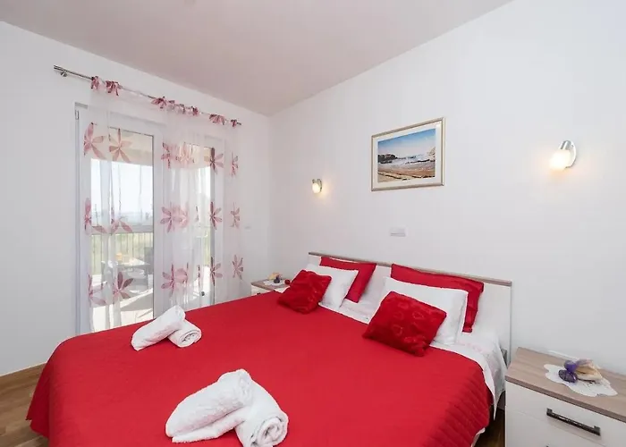 Ferienhaus House Ruza